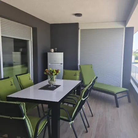 Apartment Maris Nin Exterior photo